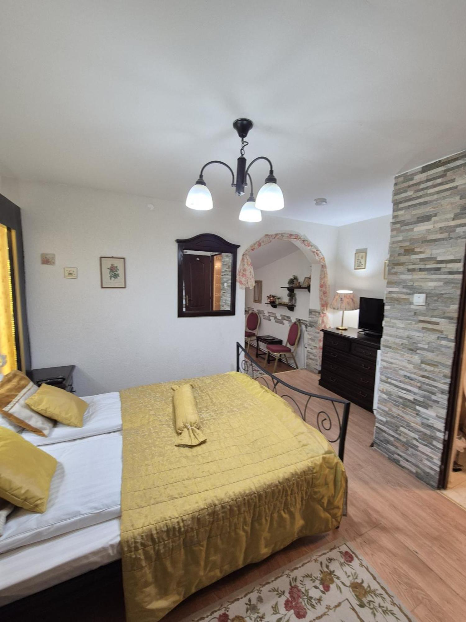 Pensiunea Dumbravita Otel Rîu de Mori Dış mekan fotoğraf