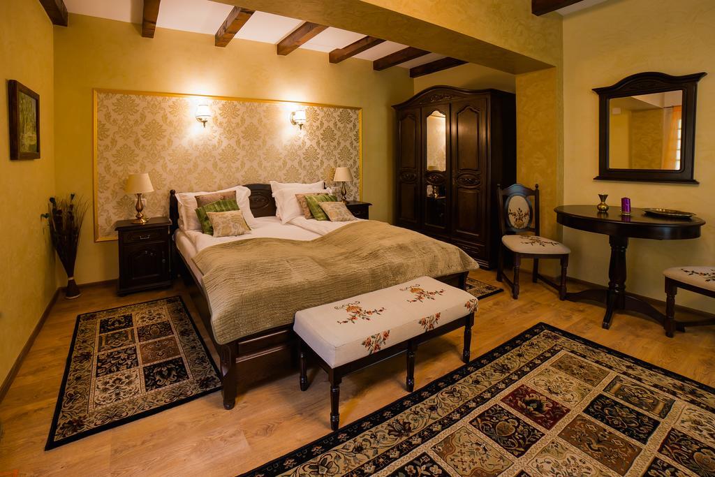Pensiunea Dumbravita Otel Rîu de Mori Dış mekan fotoğraf