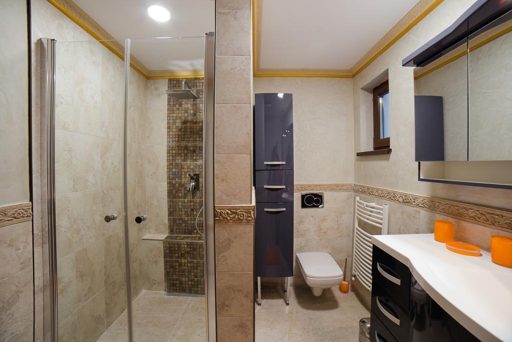 Pensiunea Dumbravita Otel Rîu de Mori Dış mekan fotoğraf